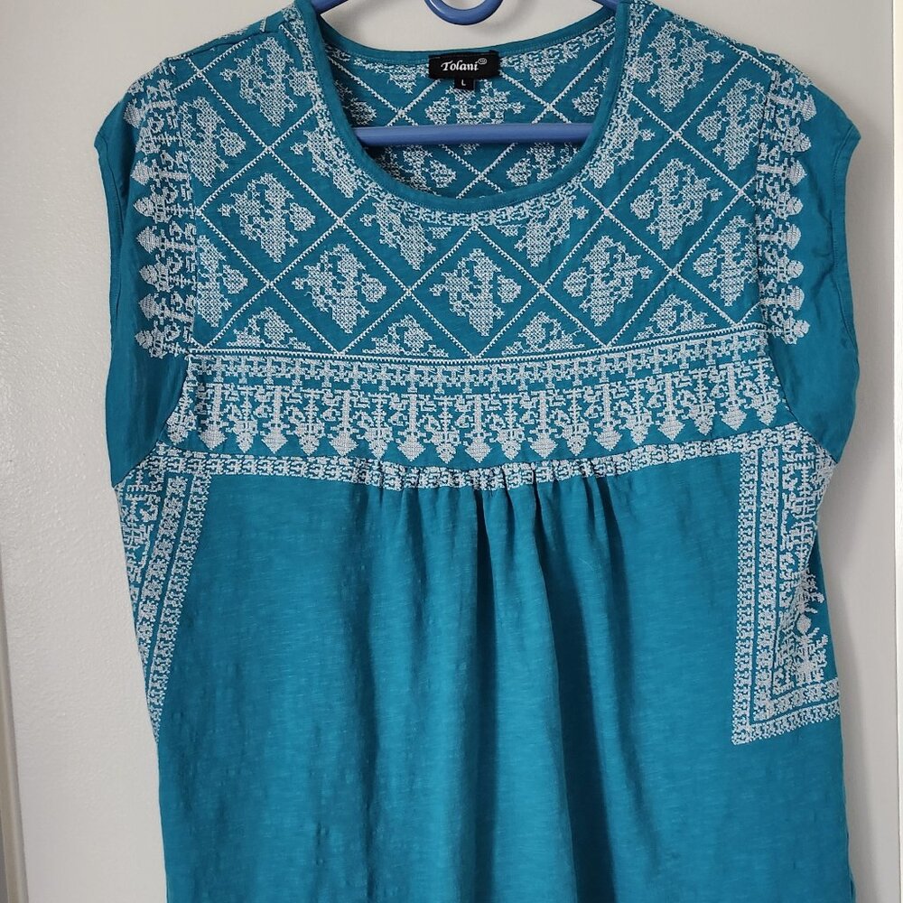Tolani EUC Turquoise sleeveless top - L